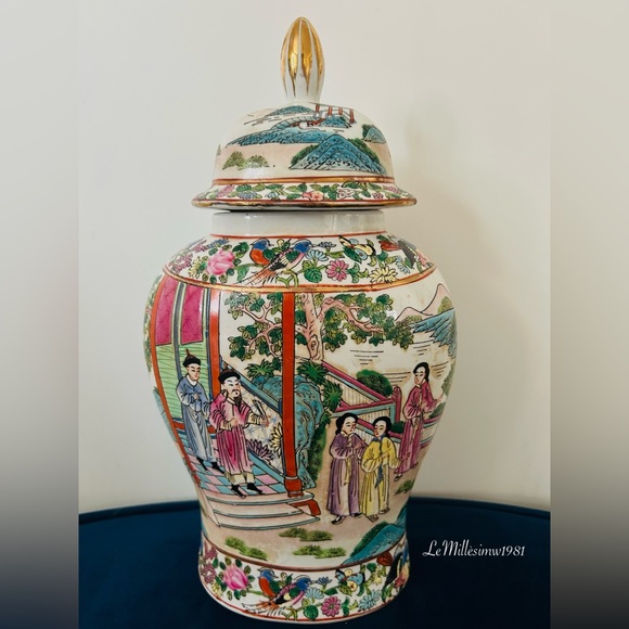 Famille Rose Medaillon Other - 🛑SOLD🛑 Large Rose Medallion Porcelain Temple Jar